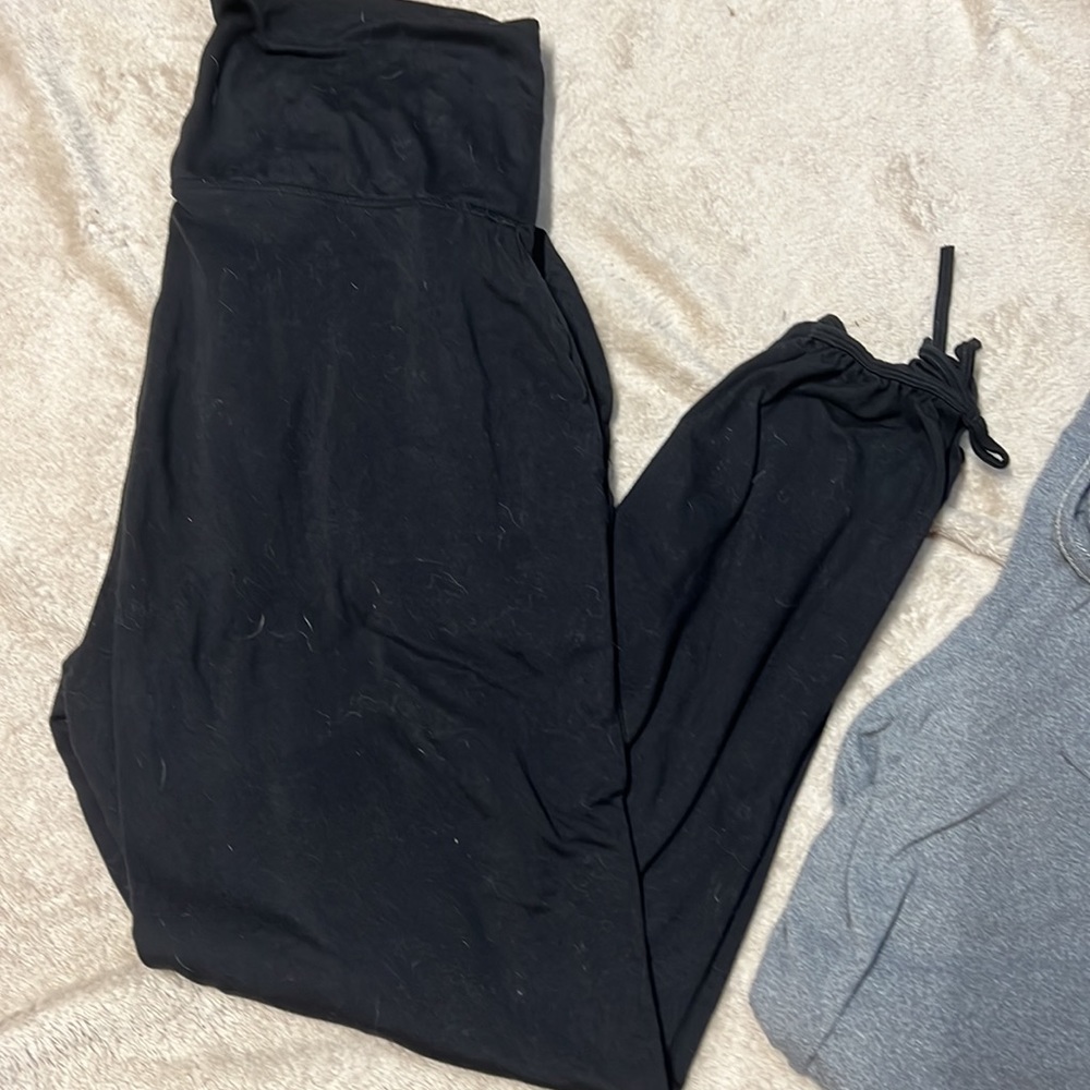 Lot Of 2 Women's Black and Gray Soft Joggers - Picture 2 of 7